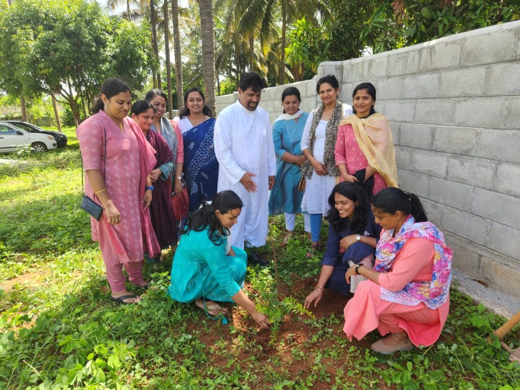 മാതൃവേദിയുടെ നേതൃത്വത്തിൽ ലോക പരിസ്ഥിതി ദിനാചരണം നടത്തി…